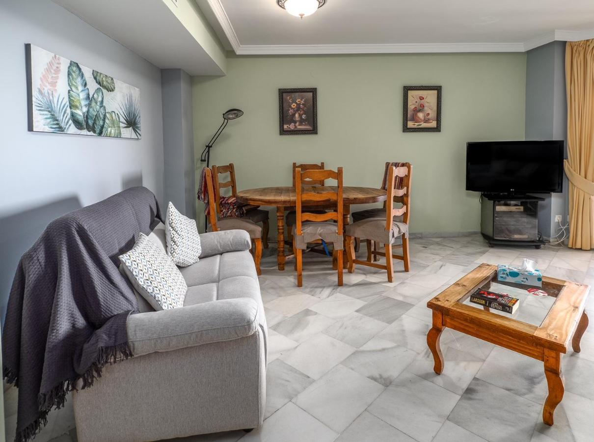 Fantastic Beachfront Apartment Estepona Extérieur photo