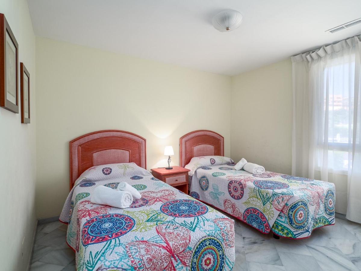 Fantastic Beachfront Apartment Estepona Extérieur photo