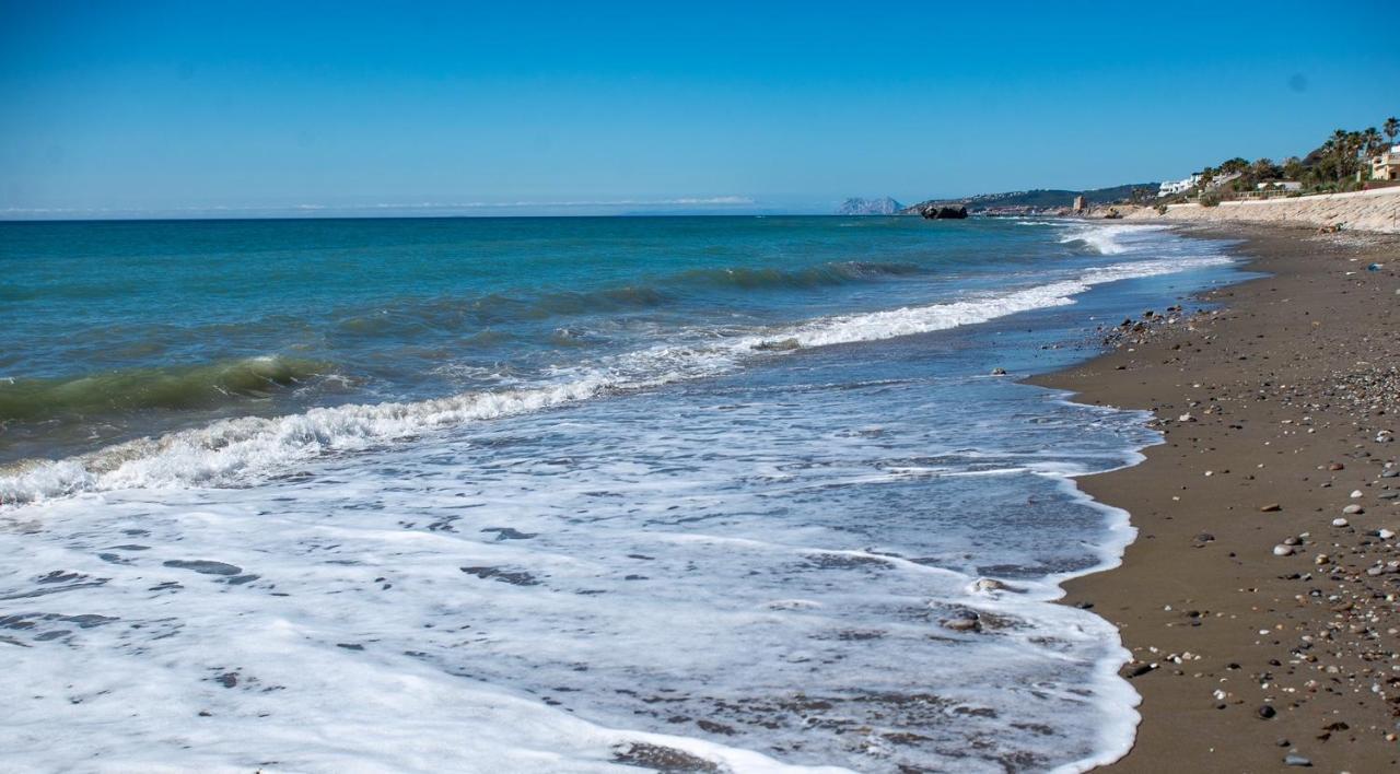 Fantastic Beachfront Apartment Estepona Extérieur photo