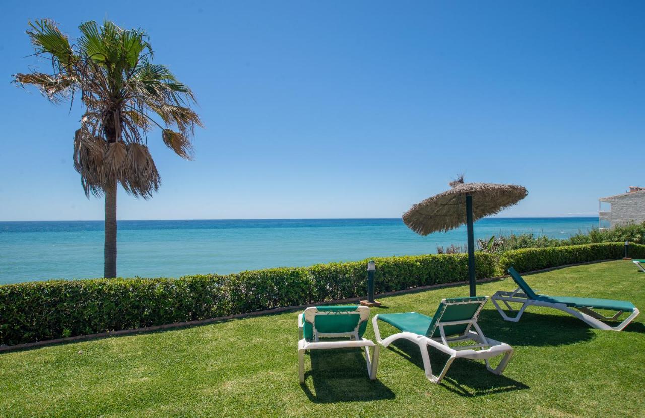 Fantastic Beachfront Apartment Estepona Extérieur photo